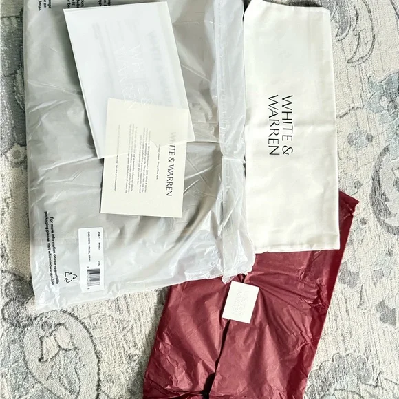 White + Warren cashmere Khaki travel wrap - Picture 2 of 8